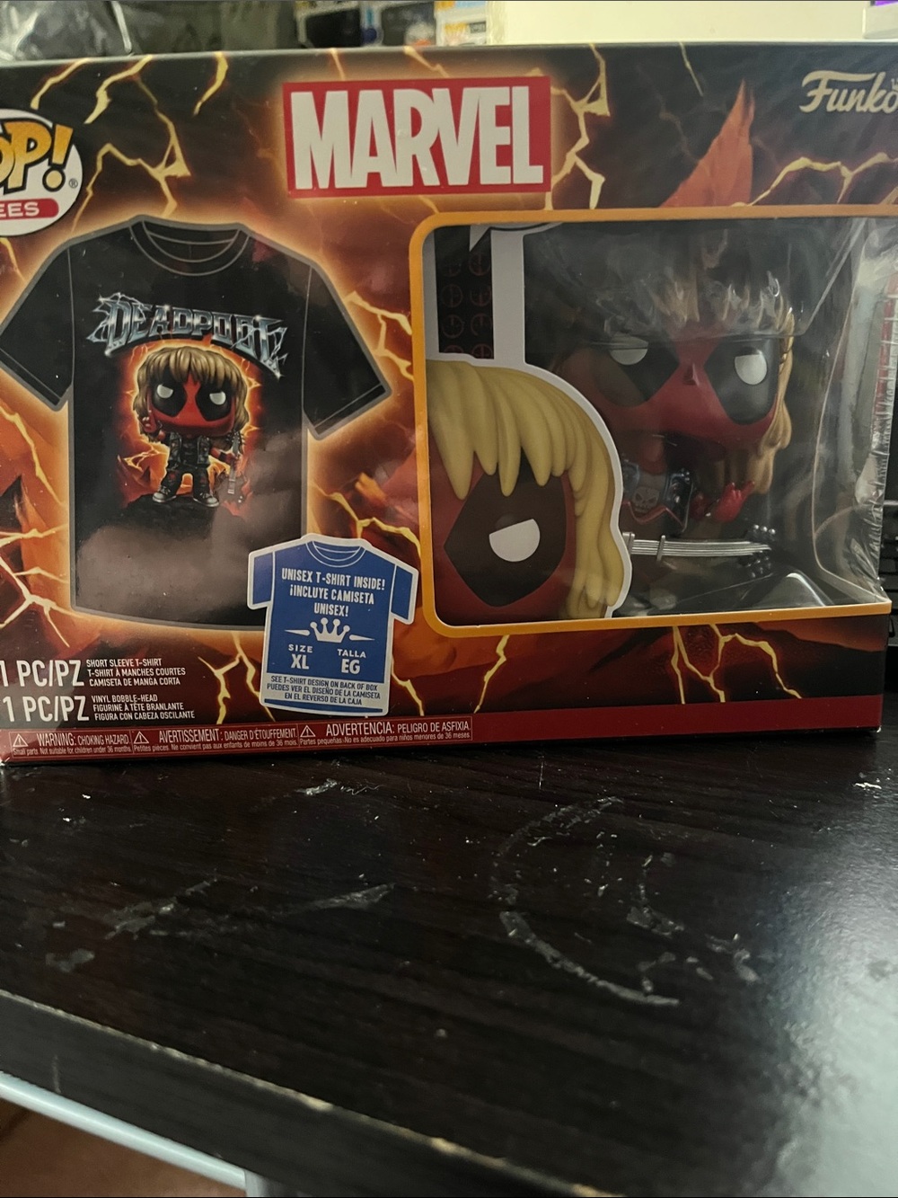 Marvel Deadpool Pop! Figure with Black Graphic T-Shirt - Red, Black, Blonde
